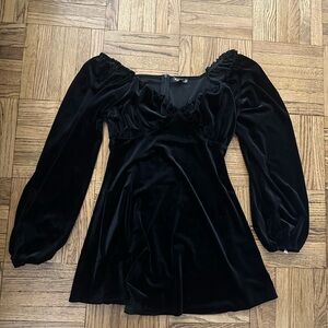 Missguided Black Velour Ruffle Mini Dress – US 8